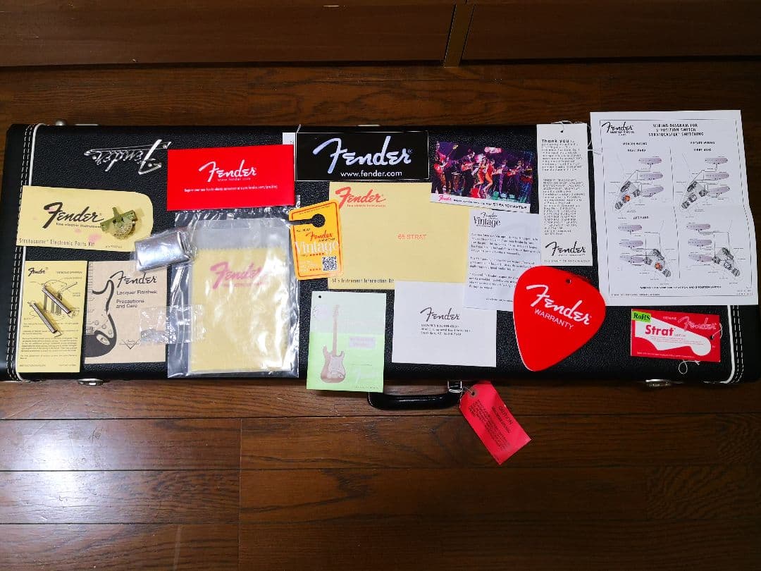 ギター FENDER NEW AMERICAN VINTAGE 1965