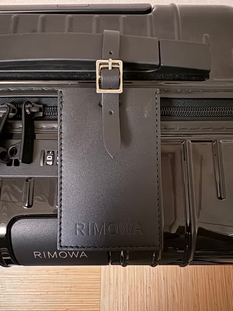 RIMOWA エッセンシャルライト キャビン ブラック