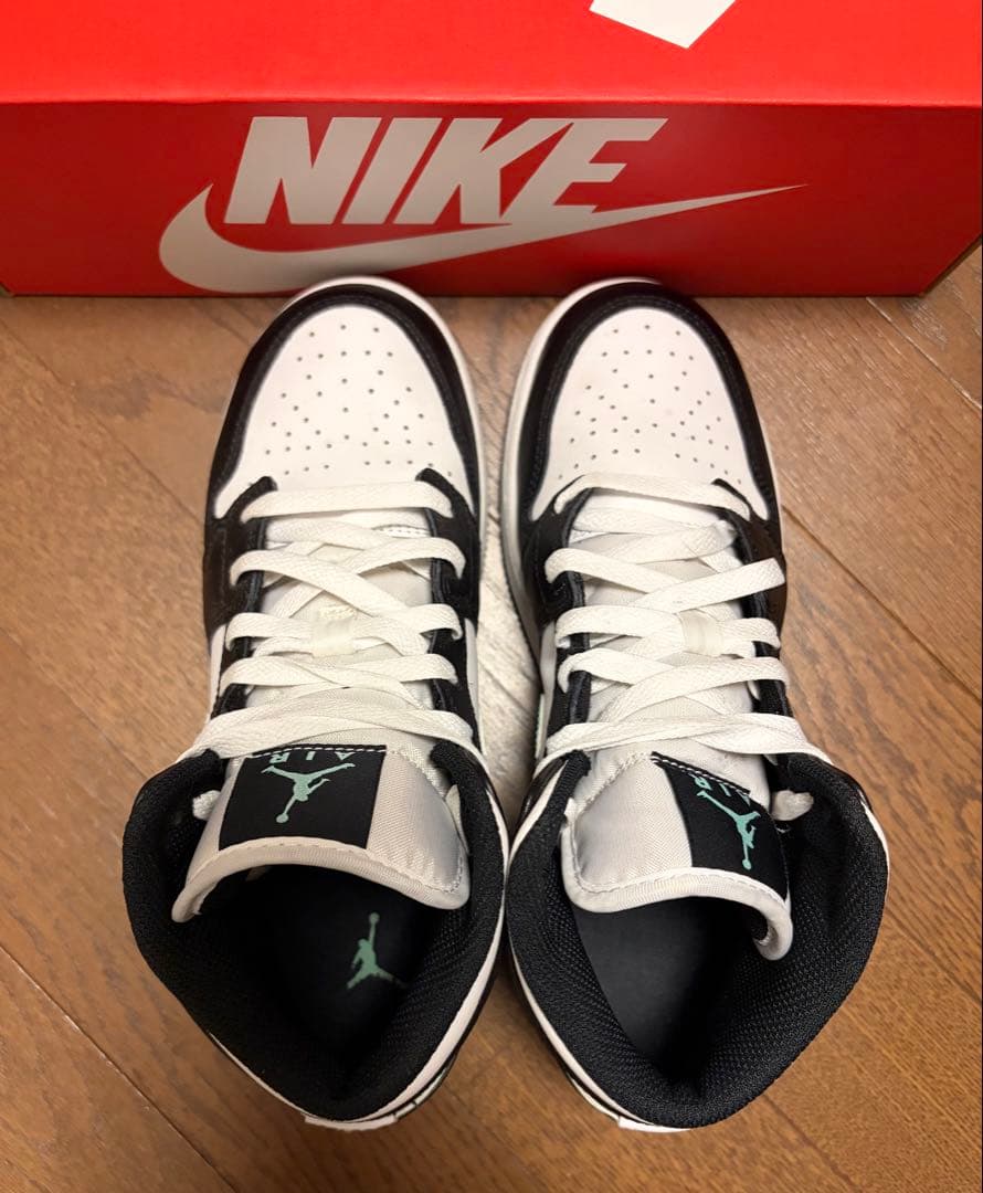 エアジョーダン1MID