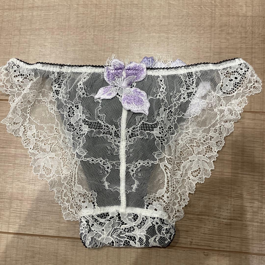 Tomo✨サルート 花柄レース D75 ブラジャー、ショーツ、キャミソール