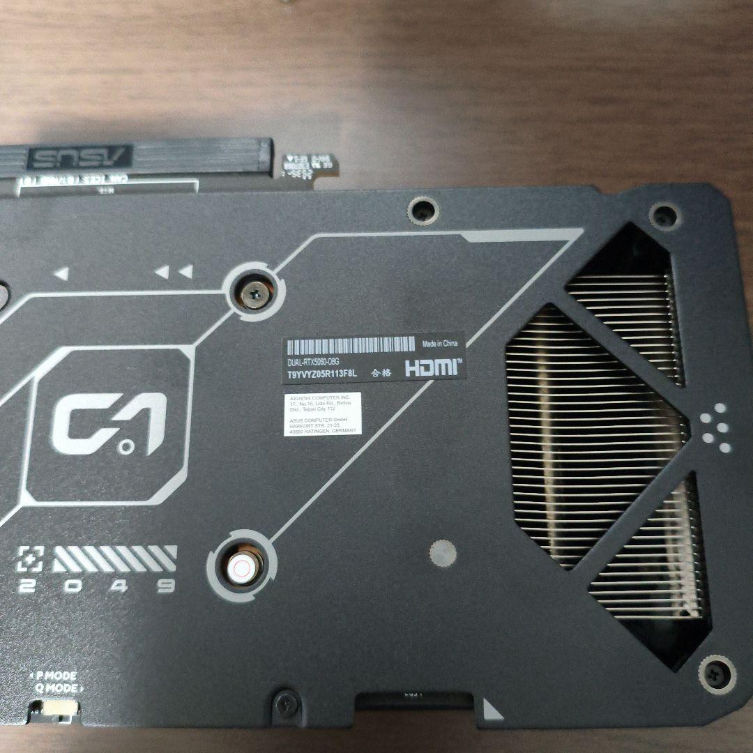 ASUS RTX5060 デュアルファン グラフィックボード