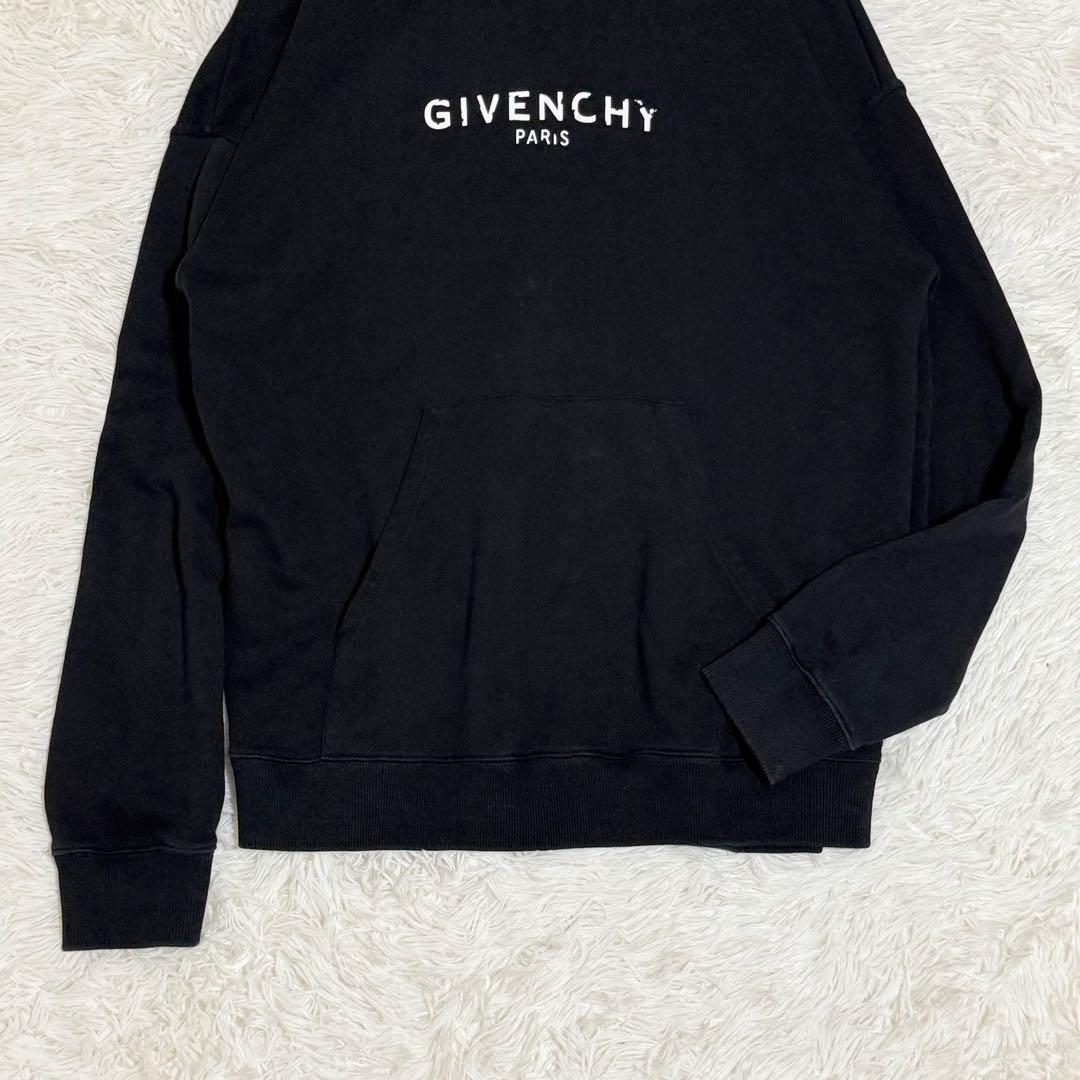 【目玉焼き】GIVENCHY　プルオーバーパーカー　ブランドロゴ　フード