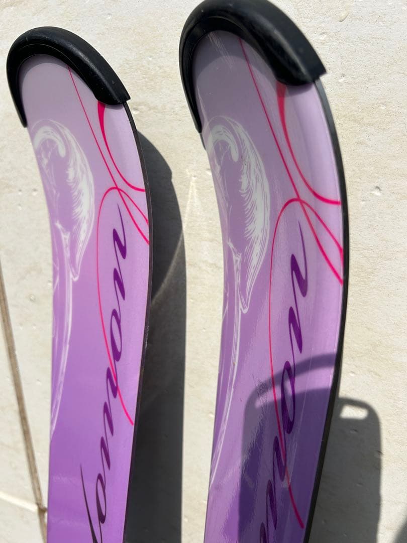 使用回数少なめ　SALOMON 145cmスキーセット　女性、高学年、中学生