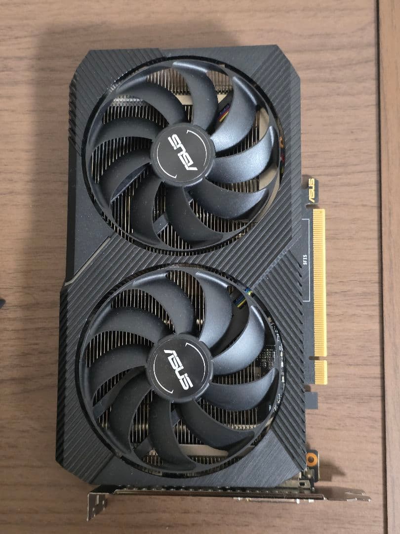 ASUS GTX 1660 Super グラフィックボード