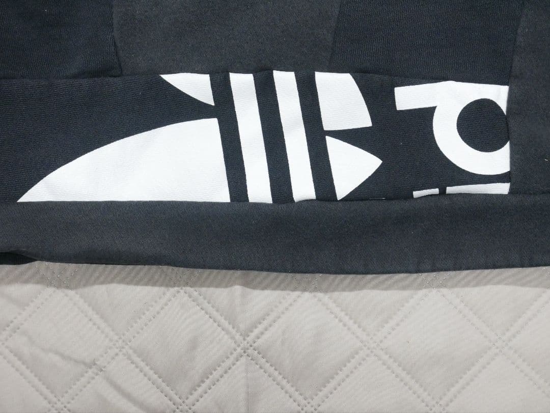 original ドッキングフーディー foodie XL adidas
