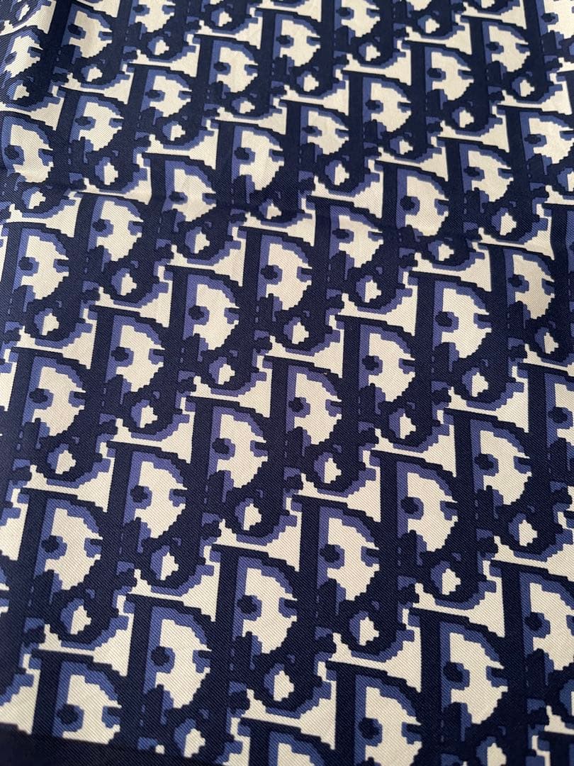 Christian Dior ネイビー シルク スカーフ