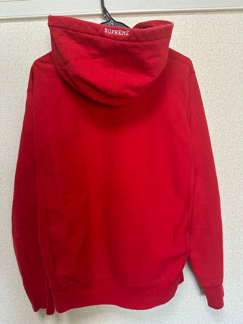 supreme 赤　トレーナー