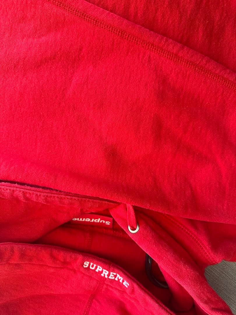 supreme 赤　トレーナー