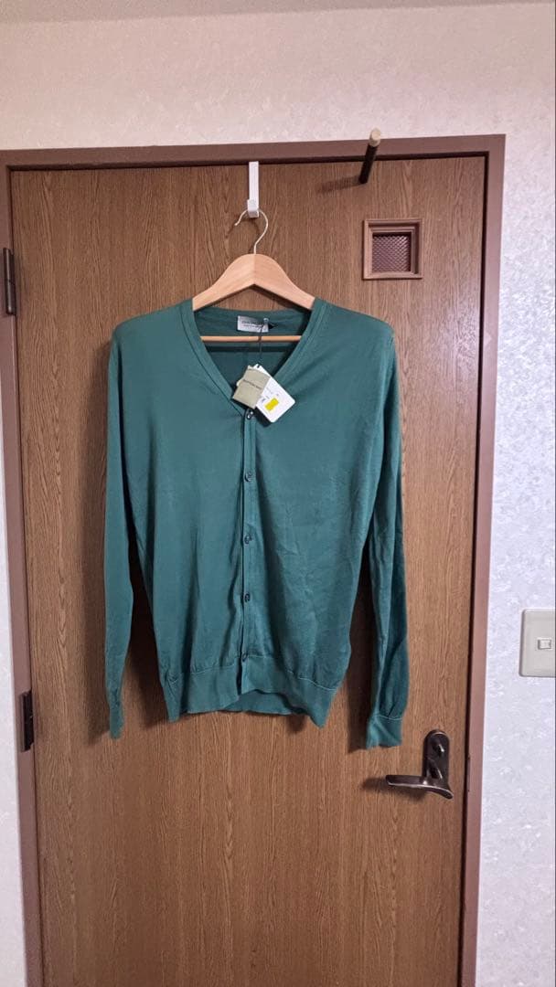 新品　JOHN SMEDLEY カーディガン