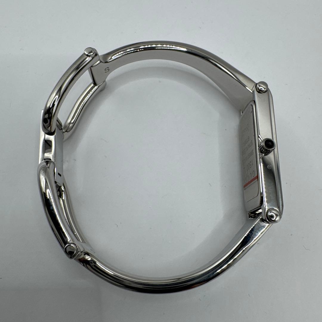 新品未使用品 GUCCI 時計 1500L バングルタイプ 稼働品