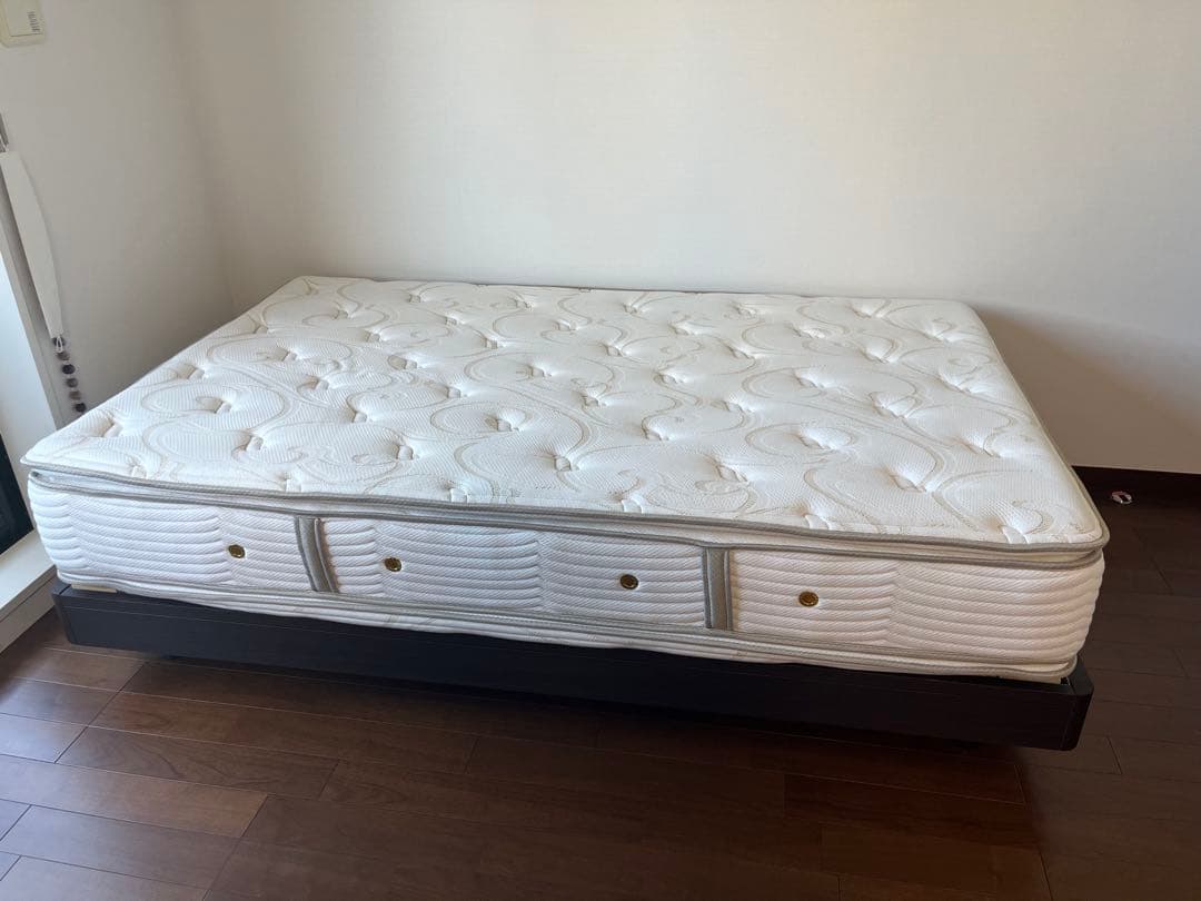 【美品】シモンズマットレスゴールデンバリューピロートップセミダブル
