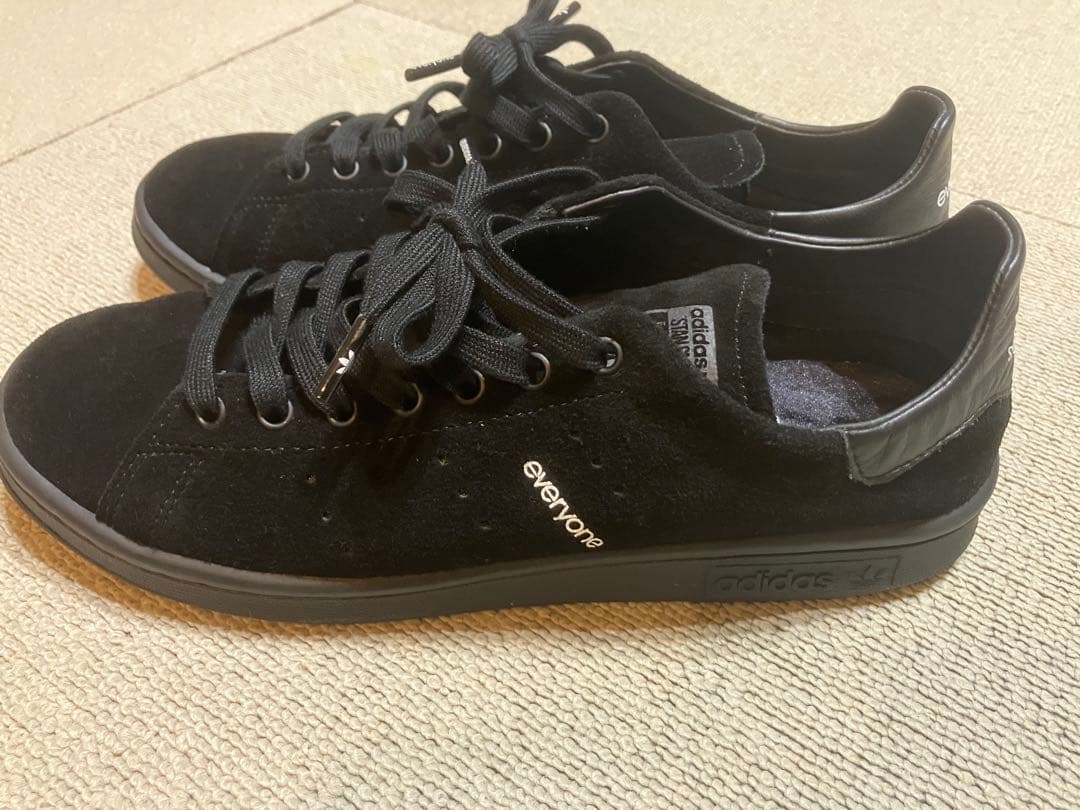 everyone × adidas スニーカー