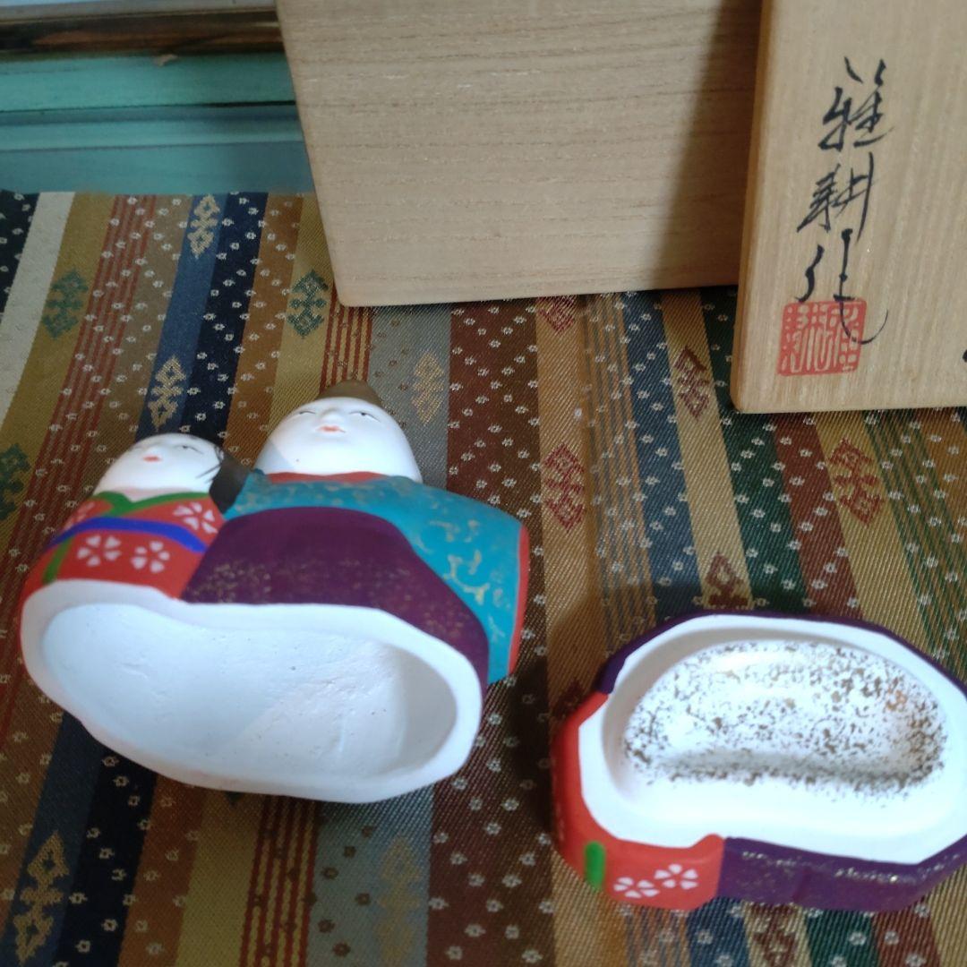 立雛 香合　素焼製 伝統的デザイン