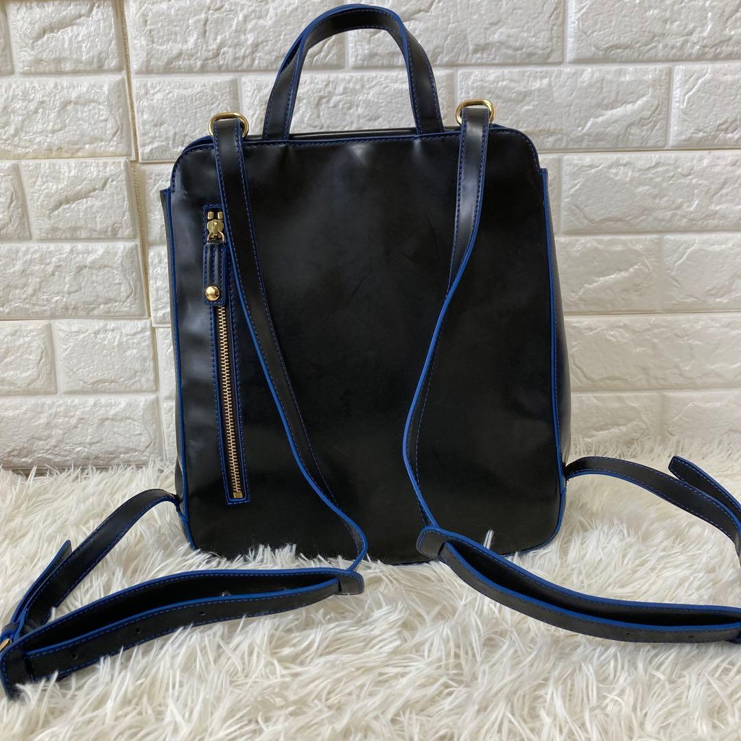 LANVIN✨レザー　リュック ゴールド金具　自立　ターンロック　ブランドロゴ