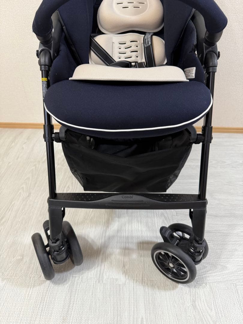 コンビ メチャカルオート4キャス エッグショック ルクスネイビー （軽量モデル）