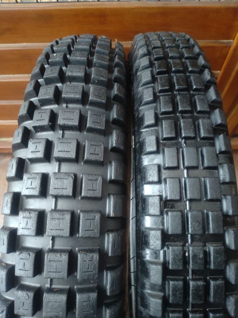 DUNLOP D803GP 前後中古タイヤセット　トライアル　値下げ