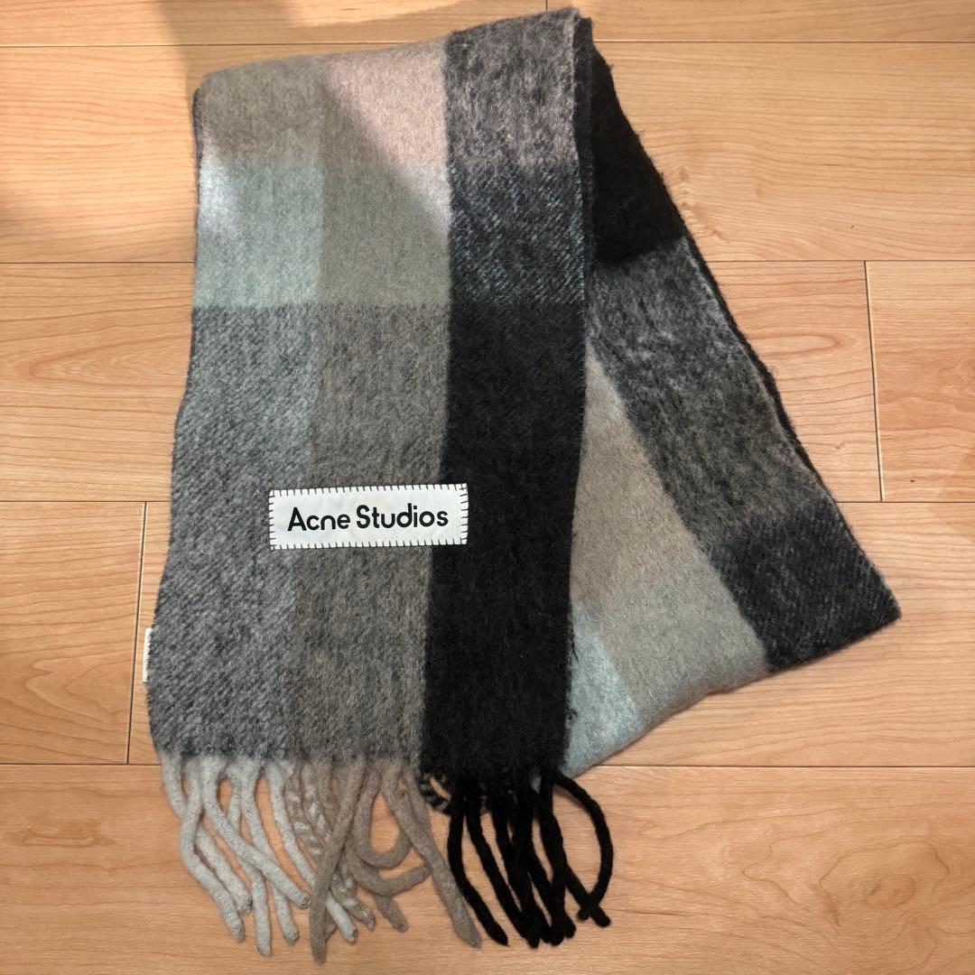 Acne Studios マルチカラー チェック マフラー　CA0084-