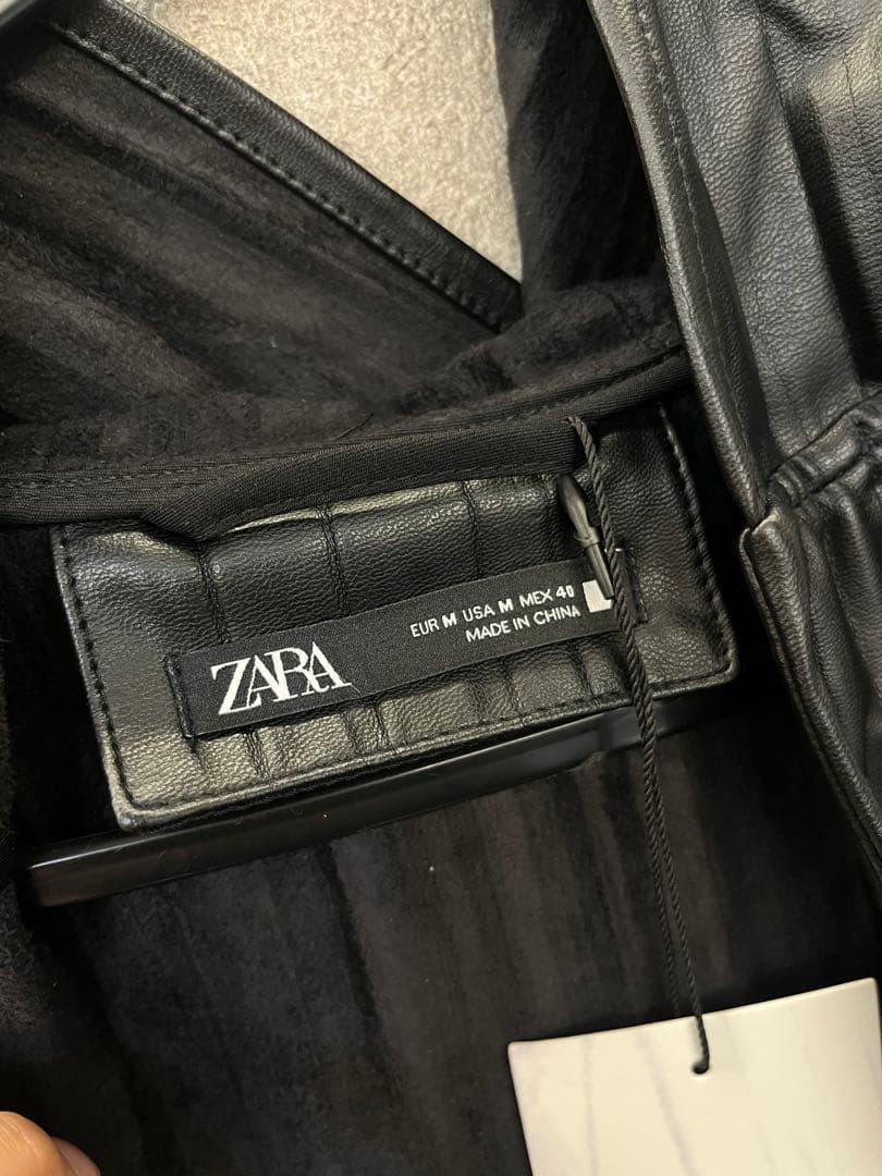 ⭐️最終お値下げ⭐️ ZARA プリーツフェイクレザージャケット&パンツ セット