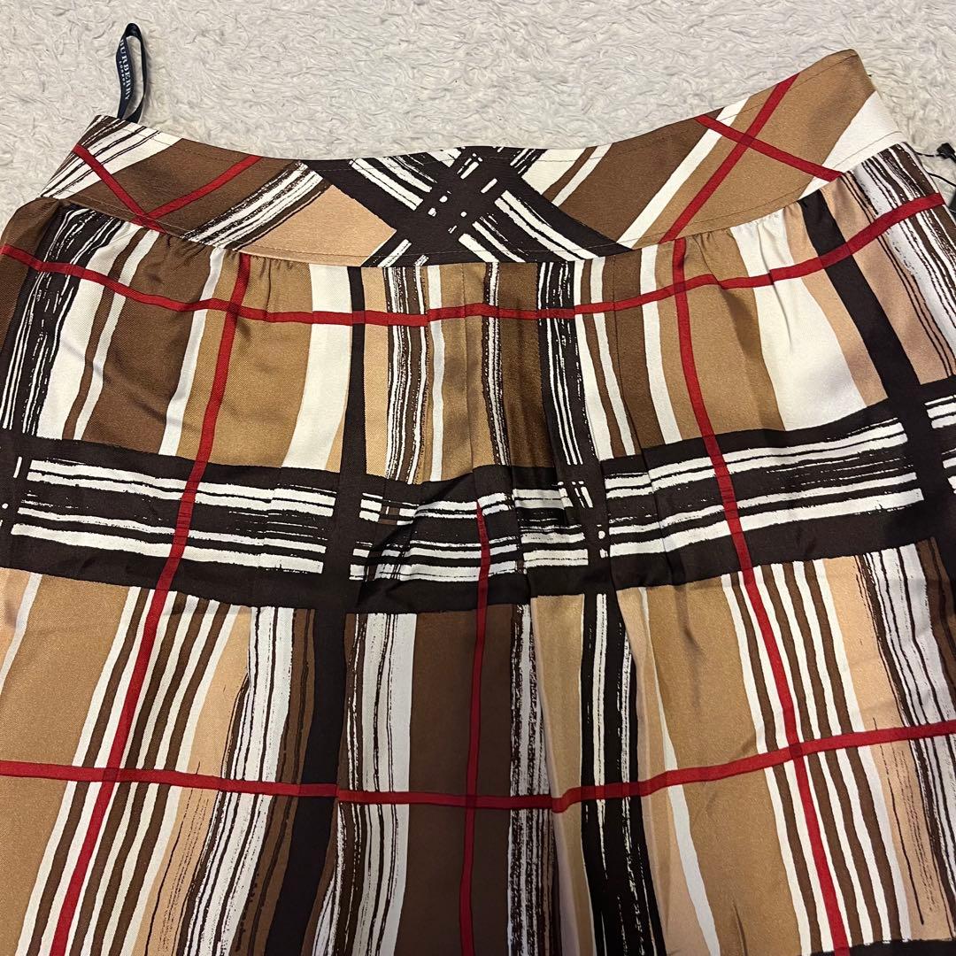BURBERRY バーバリーロンドン スカート シルク100% メガチェック