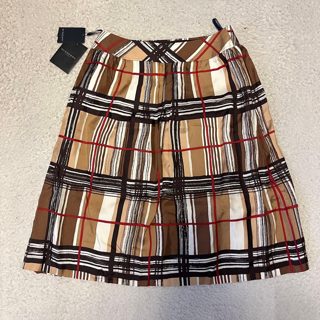 BURBERRY バーバリーロンドン スカート シルク100% メガチェック