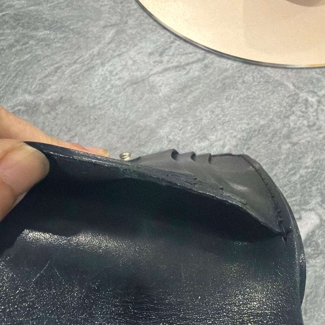 ブラックレザー 二つ折り財布　レッドムーン
