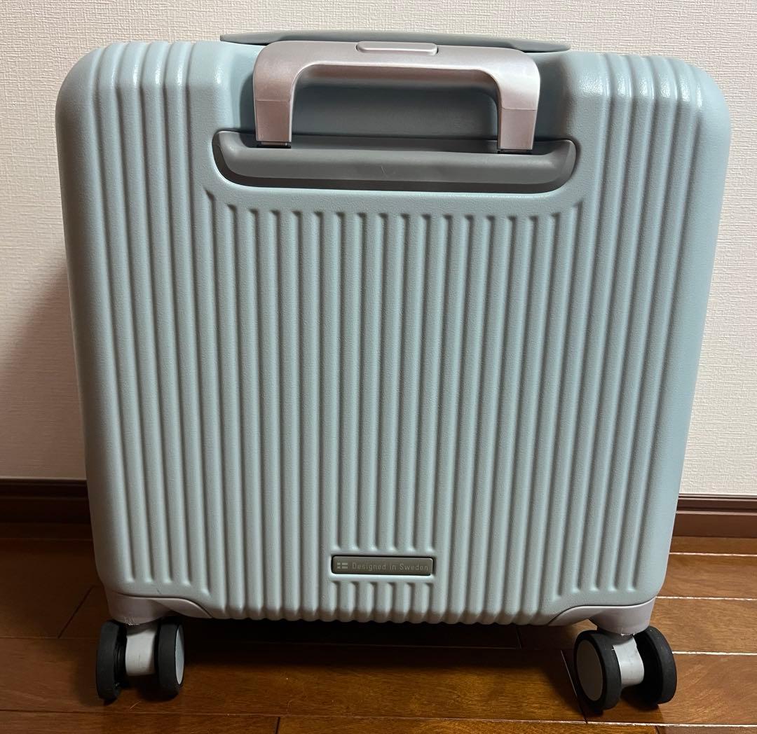 innovator イノベーター スーツケース 33L ペールブルー