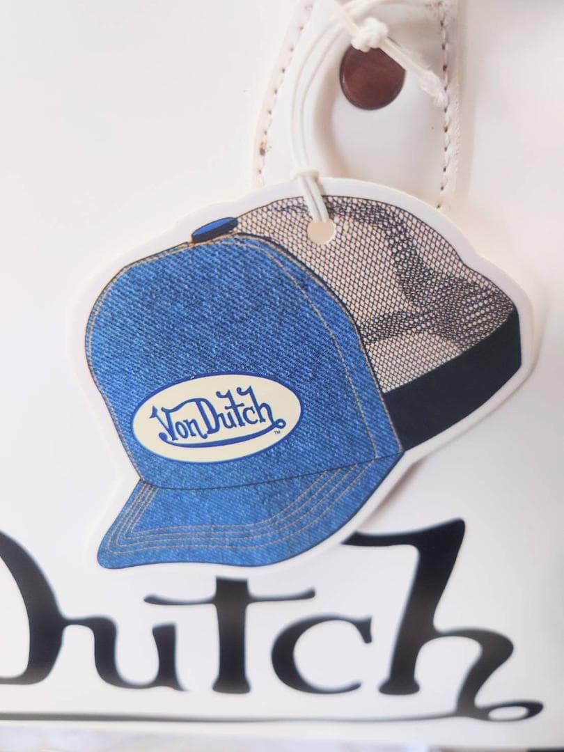 Von Dutch ロゴ入りホワイトボストンバッグ
