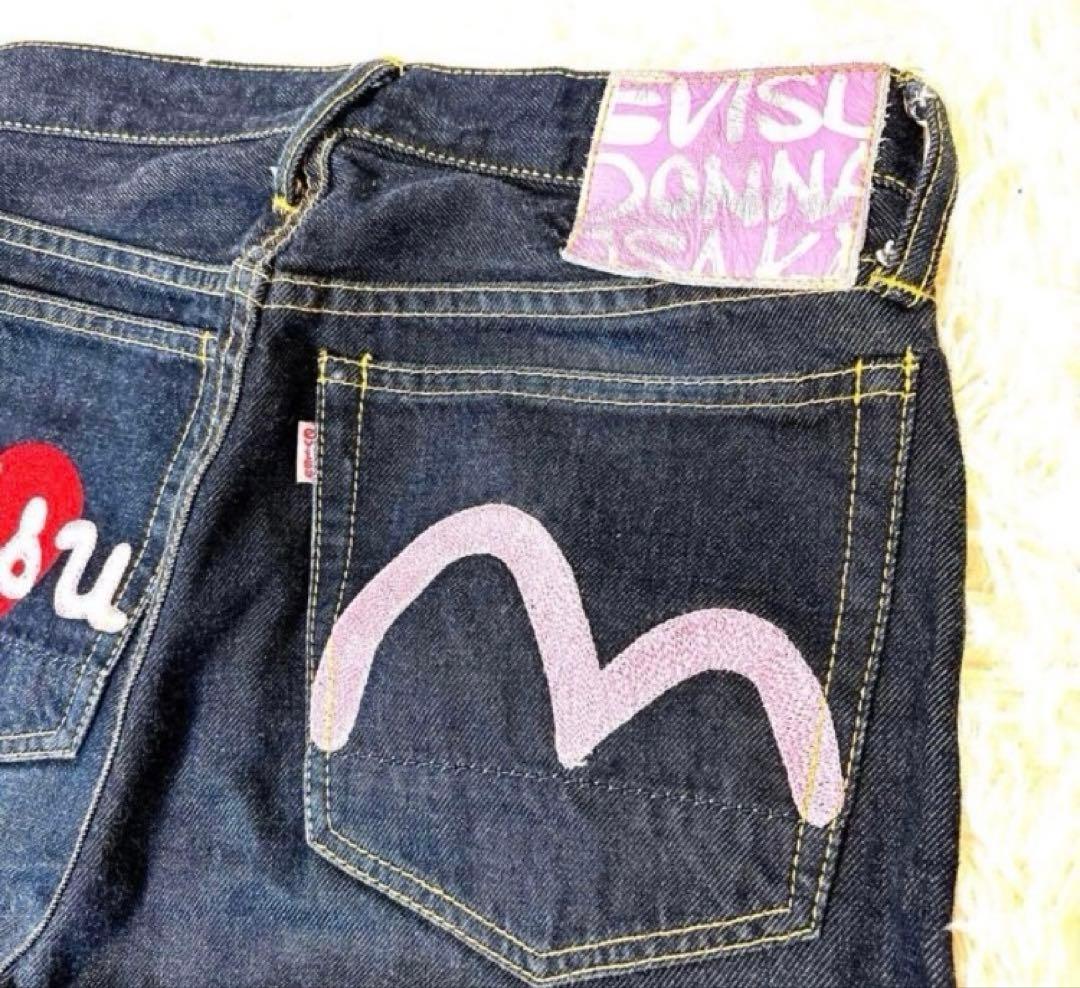 Evisu ダークデニムパンツ ハート刺繍