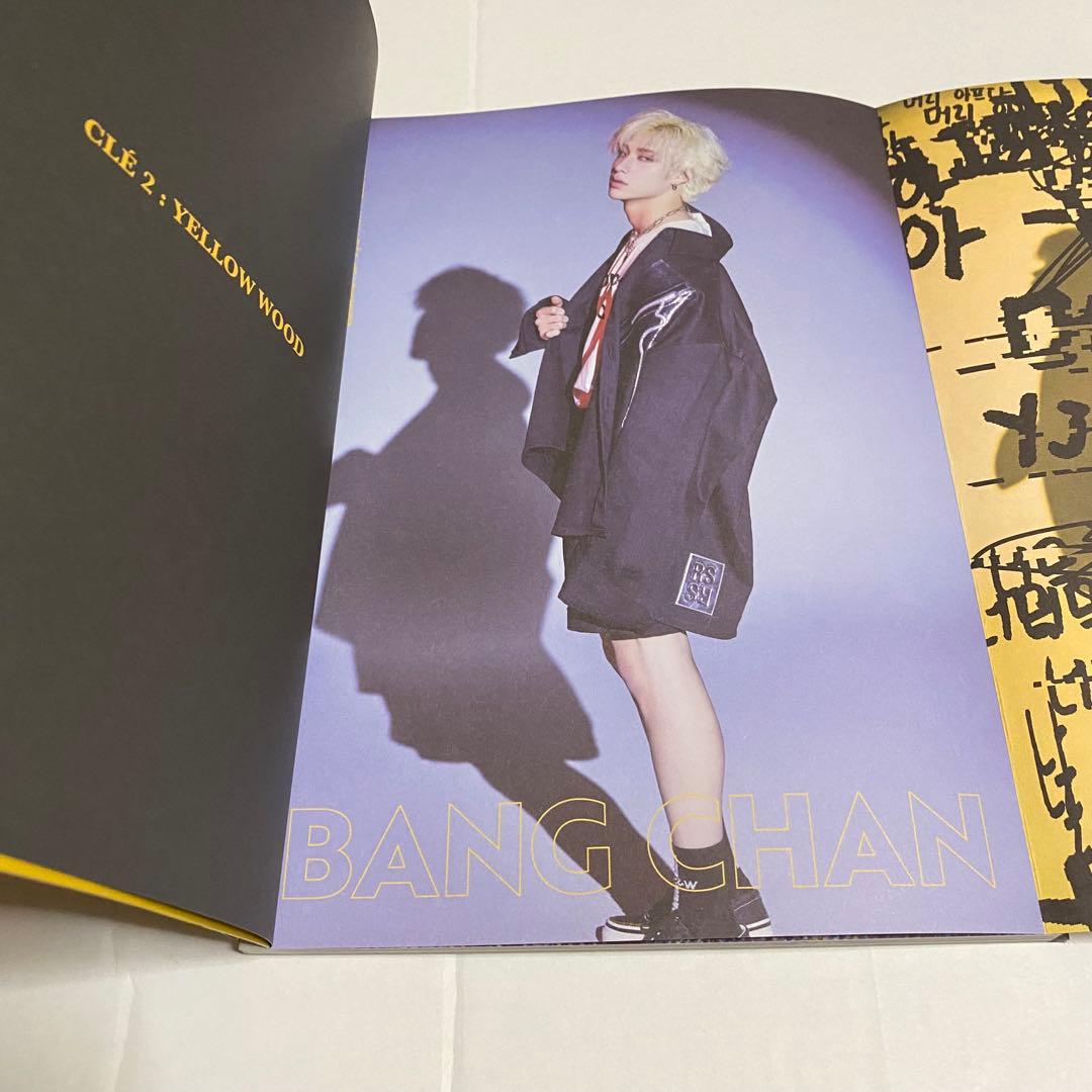straykids yellow wood 限定盤 表紙 バンチャン