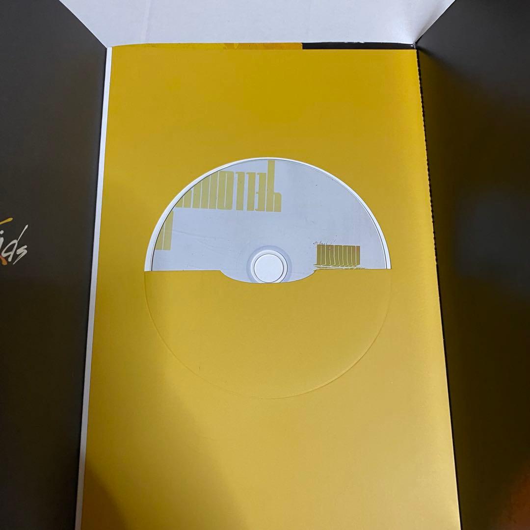 straykids yellow wood 限定盤 表紙 バンチャン