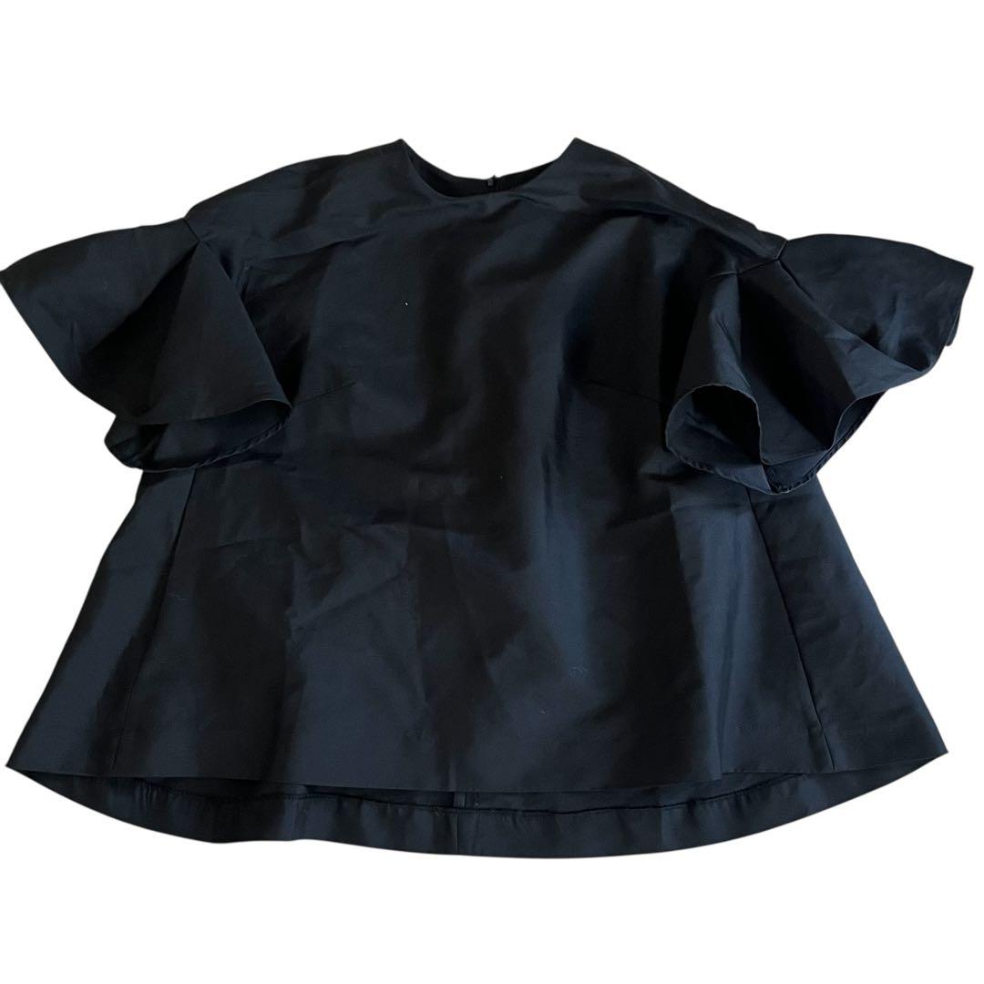 美品 Heve へイヴ フィンスリーブ fin フレア ブラック
