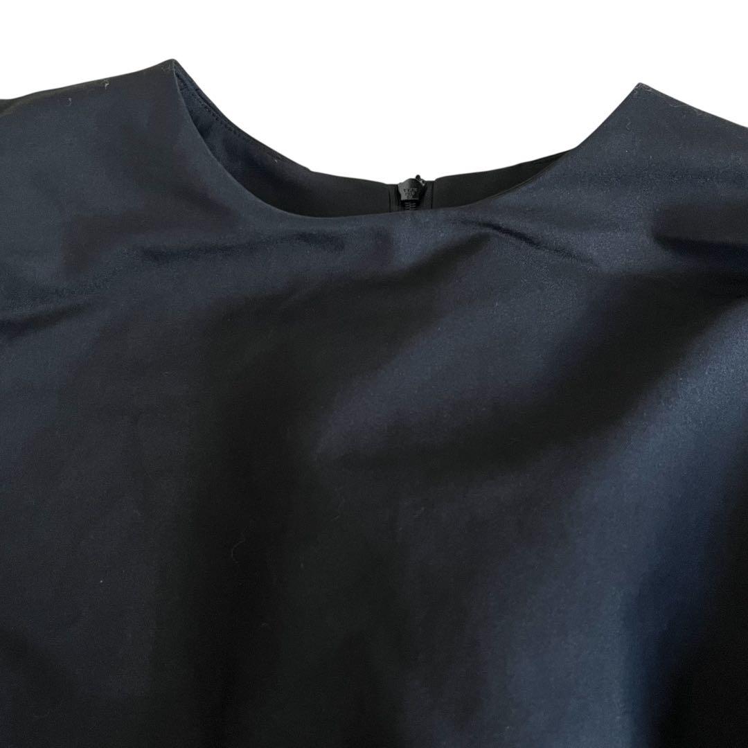 美品 Heve へイヴ フィンスリーブ fin フレア ブラック