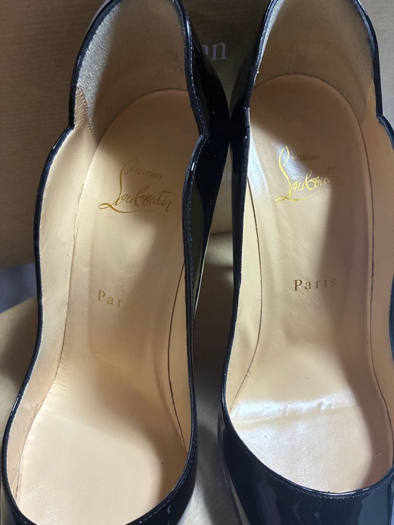 ま*ゅ様 Christian Louboutin ブラック ハイヒール