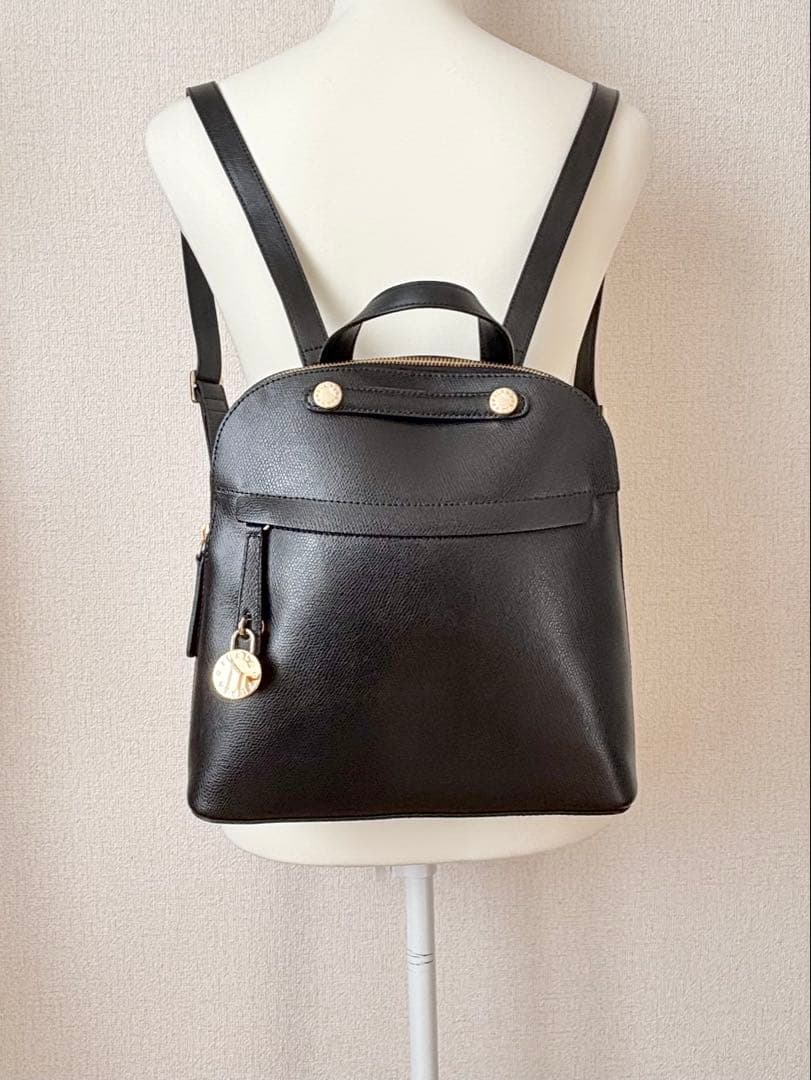 FURLA パイパー リュックサック ブラック