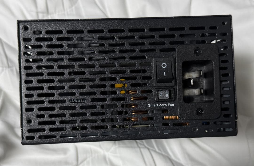 電源ユニット TOUGHPOWER GF3 1350W PS-TPD-1350FNFAGJ-4