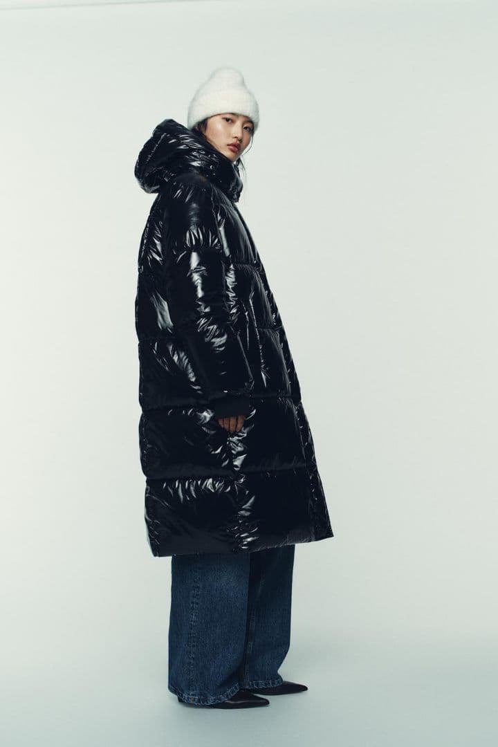 【新品タグ付き】ZARA シャイニーロングアノラック L