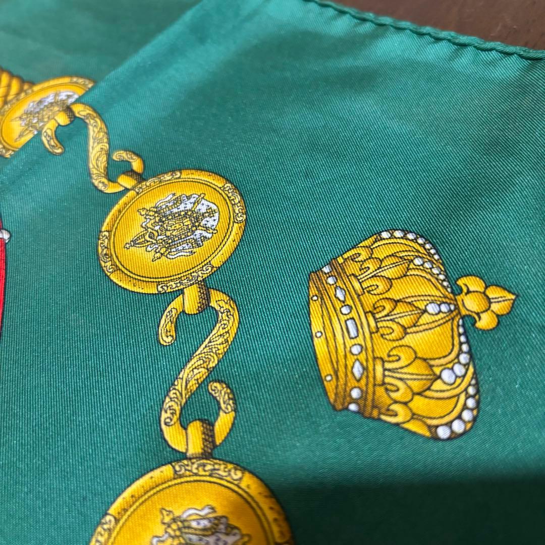 HERMES エルメス　カレ90 タンブールの太鼓　TAMBOURS グリーン