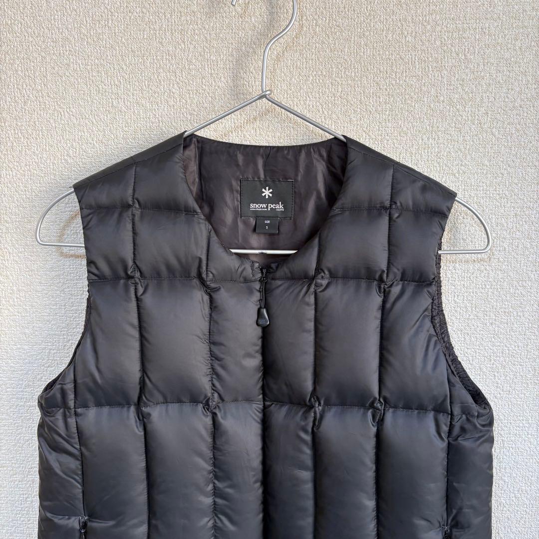 【超美品】 peak ダウンベスト　ブラック１