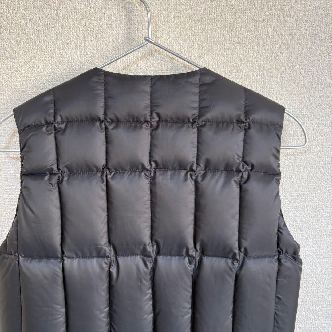 【超美品】 peak ダウンベスト　ブラック１