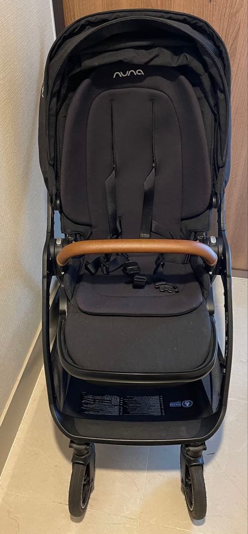 nuna TRIV next ベビーカー キャビア2024年購入