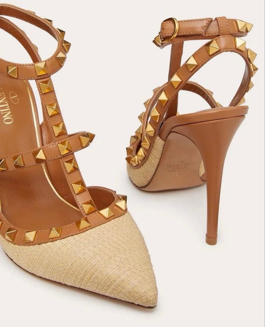 VALENTINO ヴァレンティノガラバーニロックスタッズストローレザーパンプス