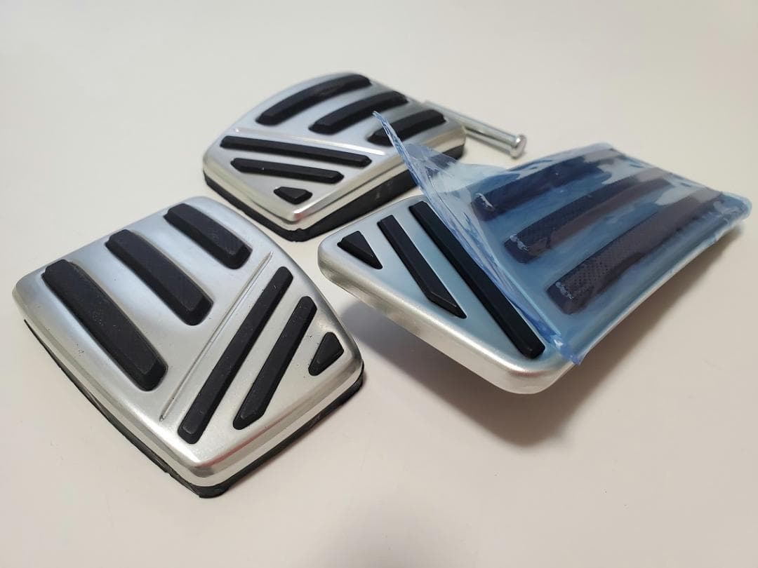新品　110系ヴェロッサ　純正アルミペダル 3点　MT車用　アクセルピンも付属