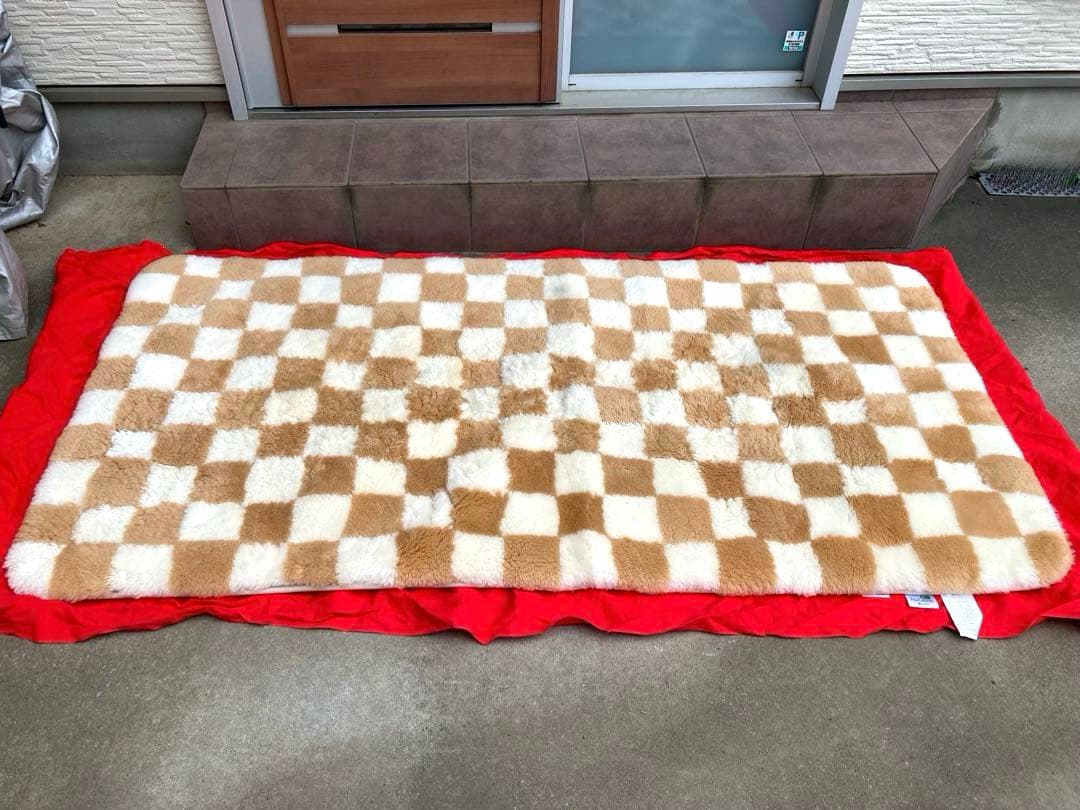 日本製 和多屋 アレルキャッチャー ムートン 敷パッド スプリングラム 子羊毛皮