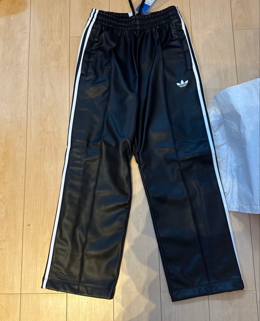 adidas × JEREMY SCOTT フェイクレザーワイドパンツS試着のみ