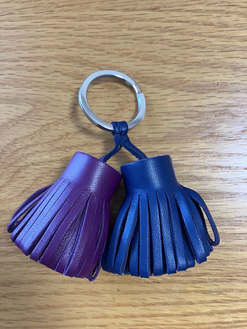 HERMES カルメン　ウノドス レザー キーホルダー 紫 青