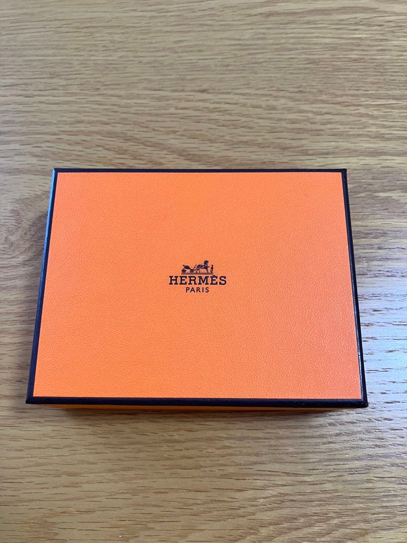 HERMES カルメン　ウノドス レザー キーホルダー 紫 青