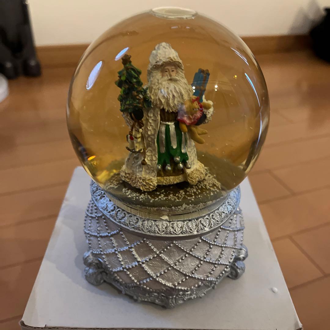 クリスマススノードーム