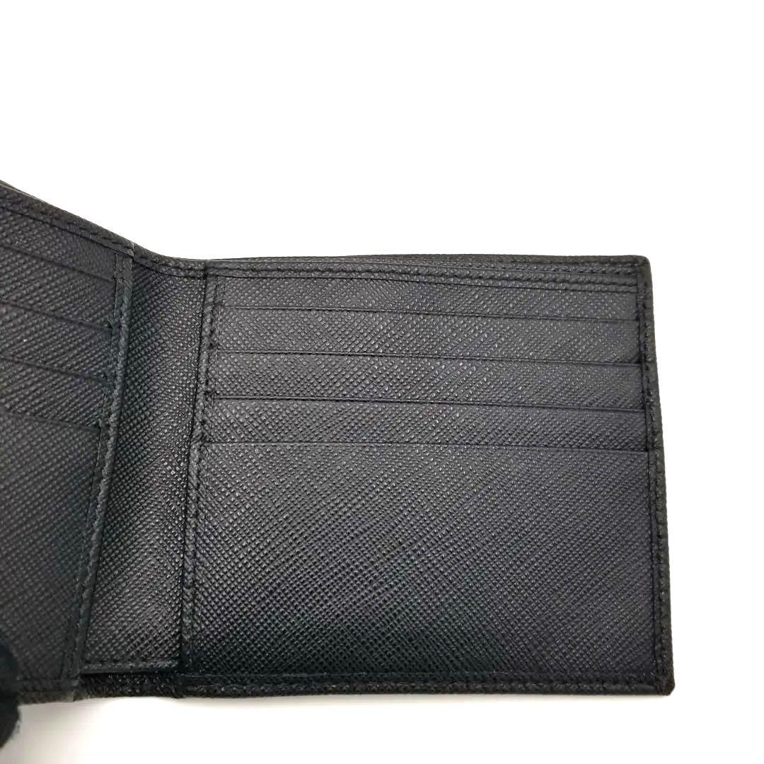 【極美品】プラダ 二つ折り財布 トライアングルロゴ ブラック