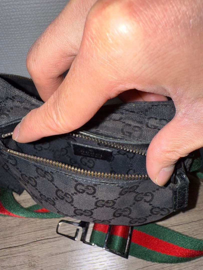 Gucci ボディバッグ ブラック