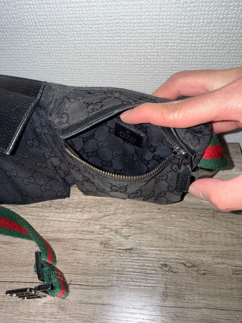 Gucci ボディバッグ ブラック